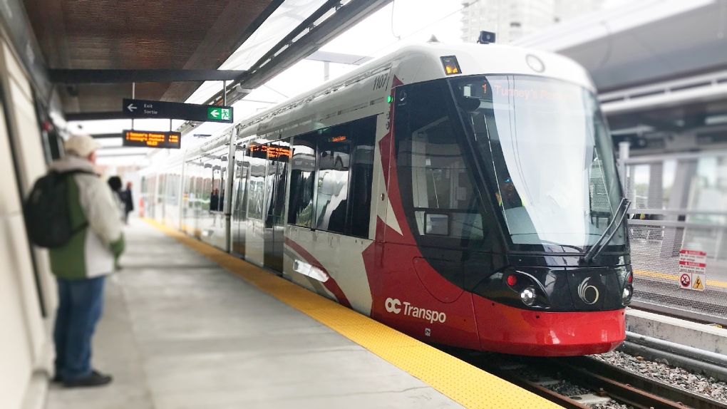 A train approaches the platform at Hurdman Station along the Confederation Line of Ottawa's LRT system. (CTV News Ottawa)