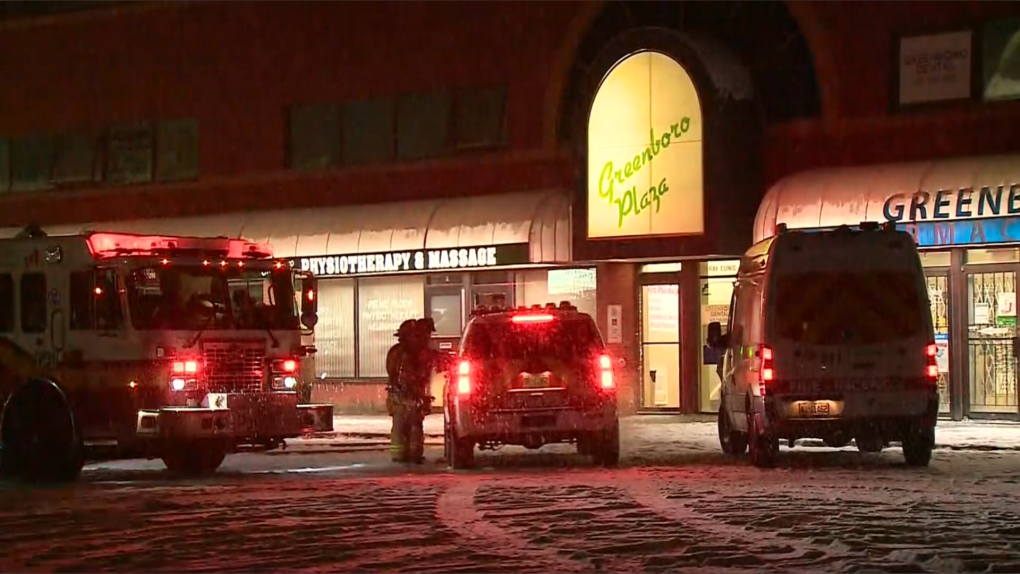 Ottawa firefighters responded to a restaurant fire on Tapiola Crescent on Dec. 4, 2021. (Aaron Reid/CTV News Ottawa)