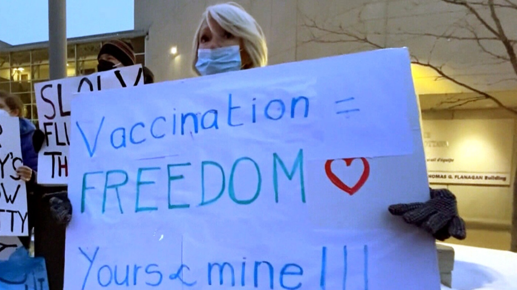 Counter protest at Ottawa Police HQ