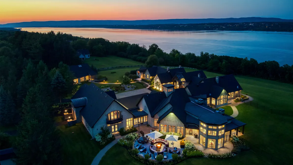 River View Estate is located along the Ottawa River in Dunrobin, Ont. (Christie's International Real Estate/website) 
