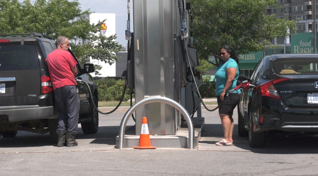 Motorists fill up the gas tank at a Petro Canada on St. Laurent Boulevard in Ottawa on Saturday. (Colton Praill/CTV News Ottawa) 