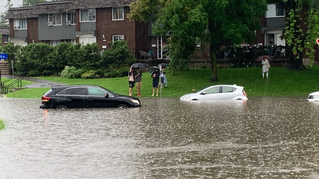 Ottawa storm: Scenes from the flash flooding in Ottawa - TodaysChronic.com