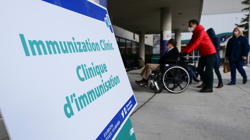 COVID-19 Immunization clinic in Ottawa