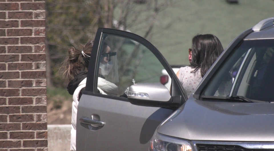 Drive-thru vaccine clinic Ottawa